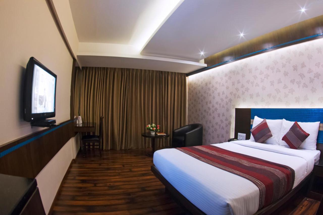 President Hotel Mysore Exterior photo