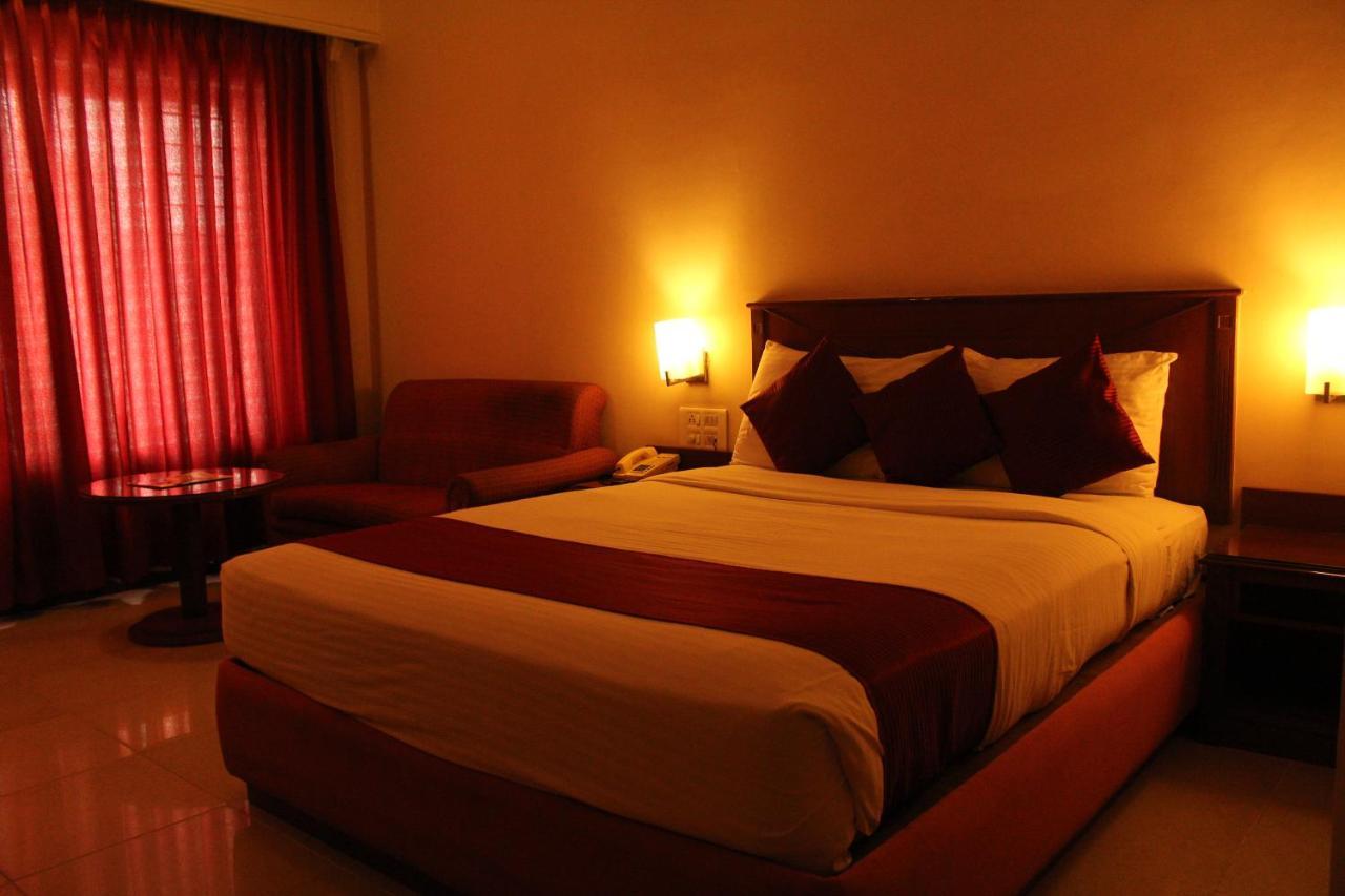 President Hotel Mysore Exterior photo