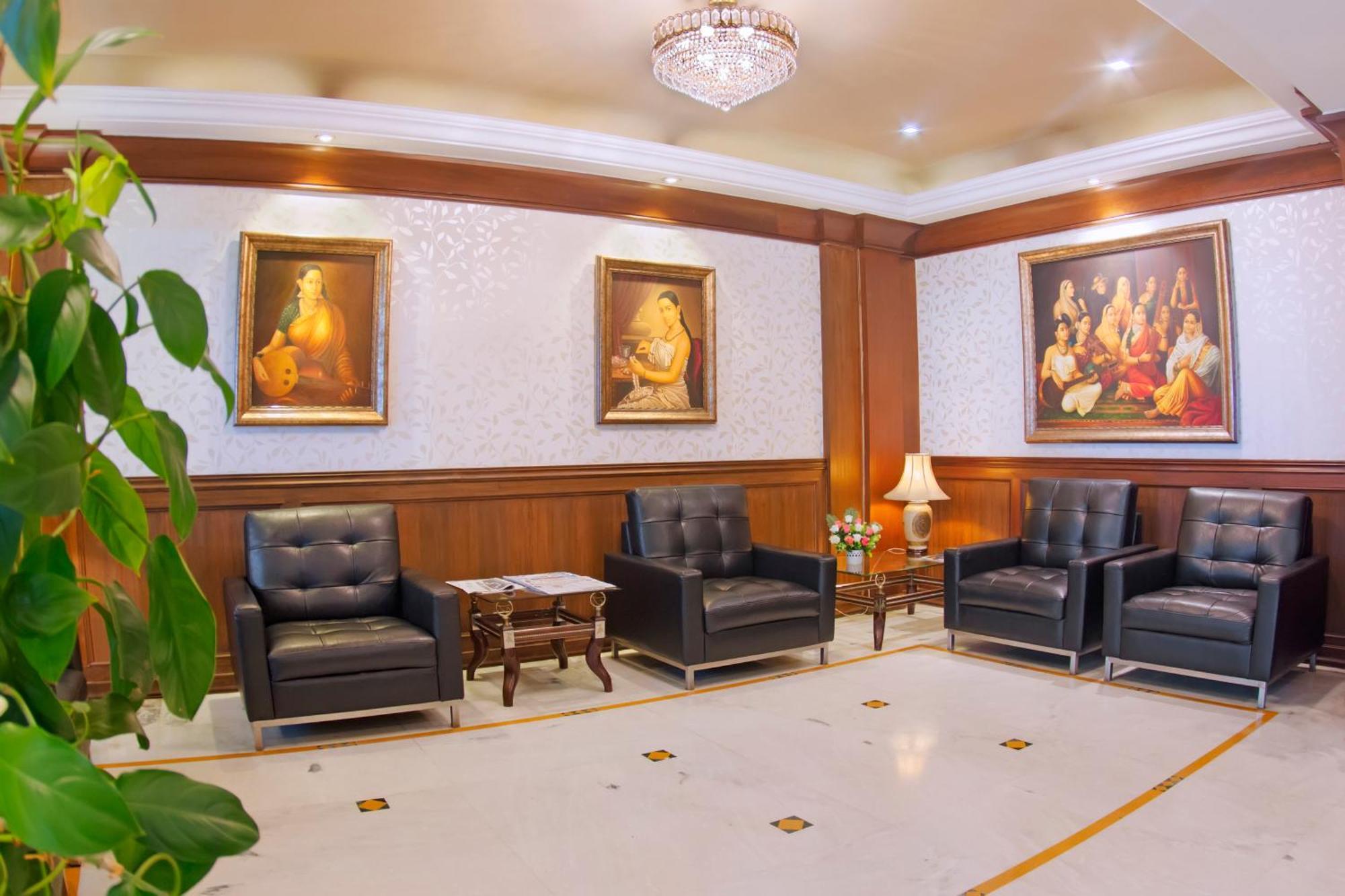President Hotel Mysore Exterior photo