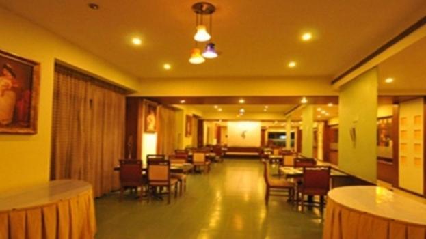 President Hotel Mysore Exterior photo